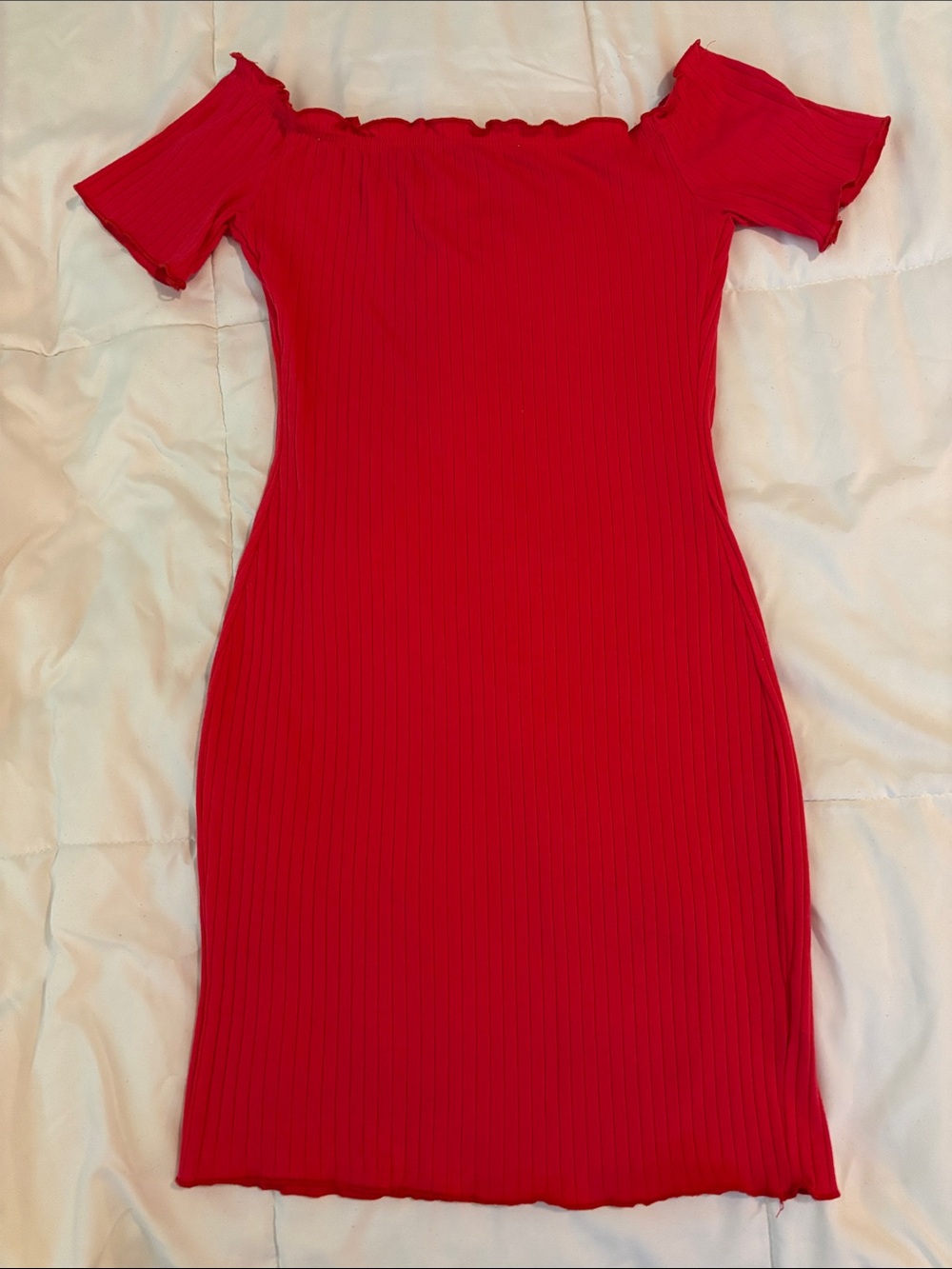 SHEIN Red Off-Shoulder Ribbed Bodycon Dress with Ruffle Trim